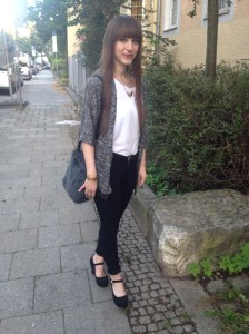 1 Teil 5 Styles Outfit Ausgehfein Basic Shirt Kimono Jeggins High-Heels