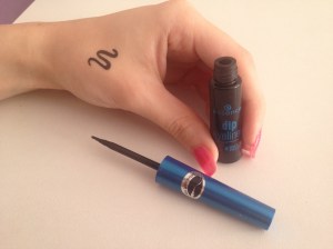Essence eyeliner waterproof beauty Kosmetik