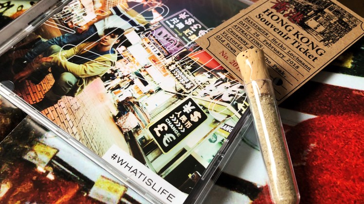 Die Lochis #whatislive Premium Box