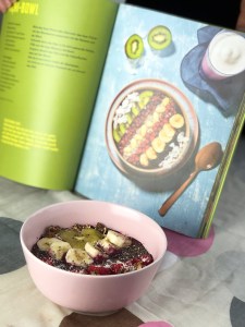 crispyrob_feel-good-rezepte_acai-bowl_vegan